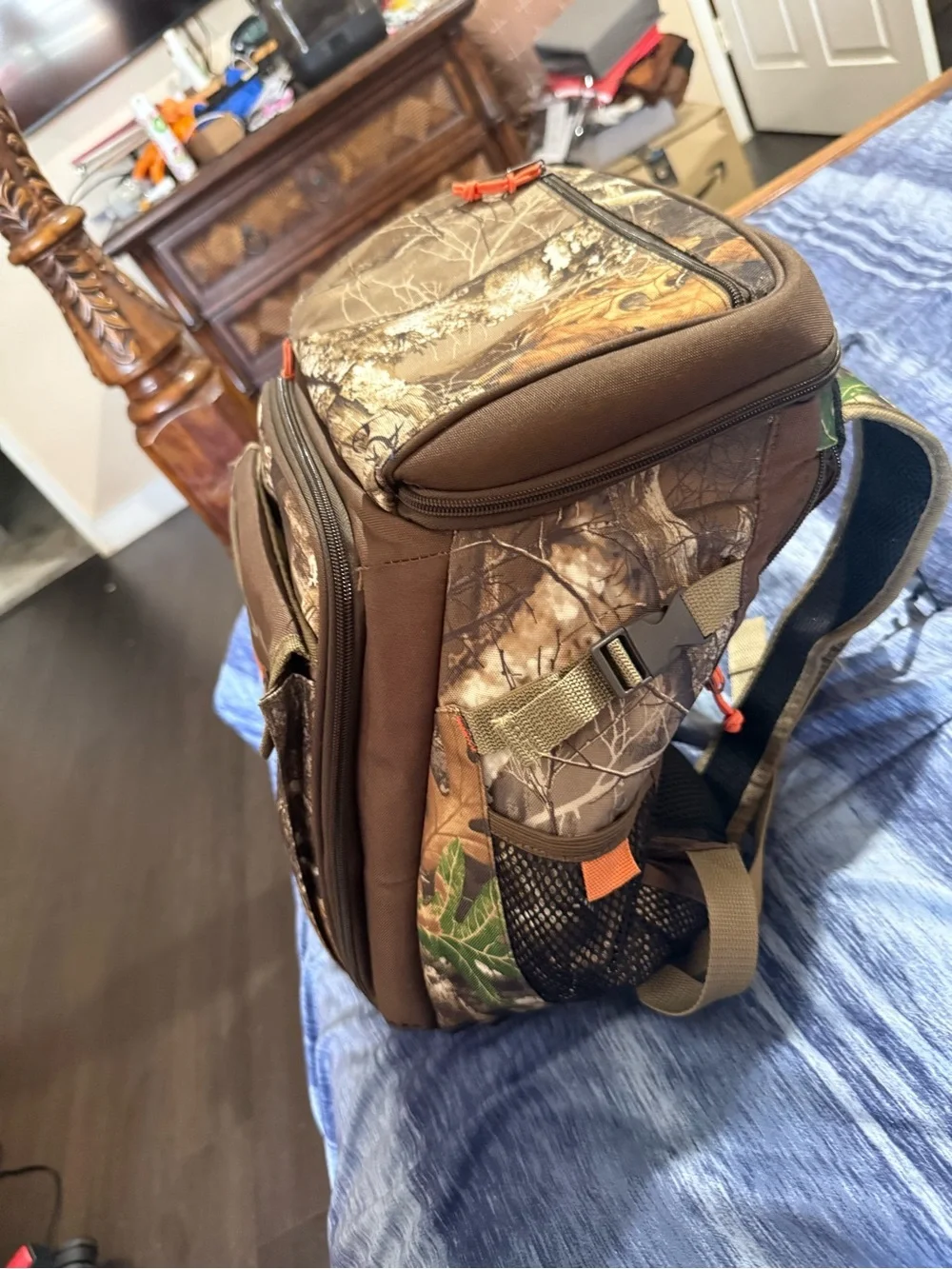 Igloo Brown Camo Insulated Men’s Cooler Backpack